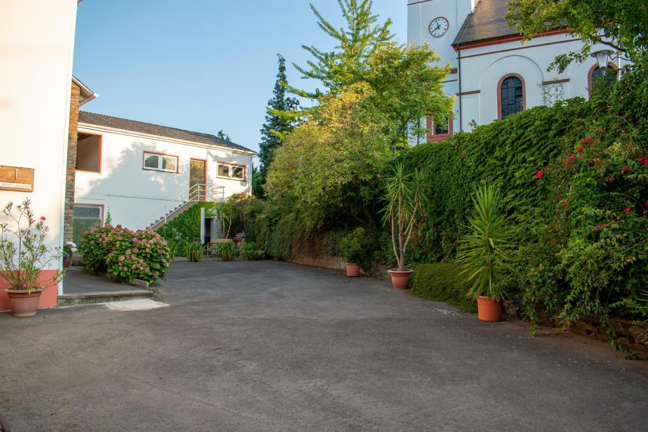 Weingut Johanneshof Minheim Exteriör bild