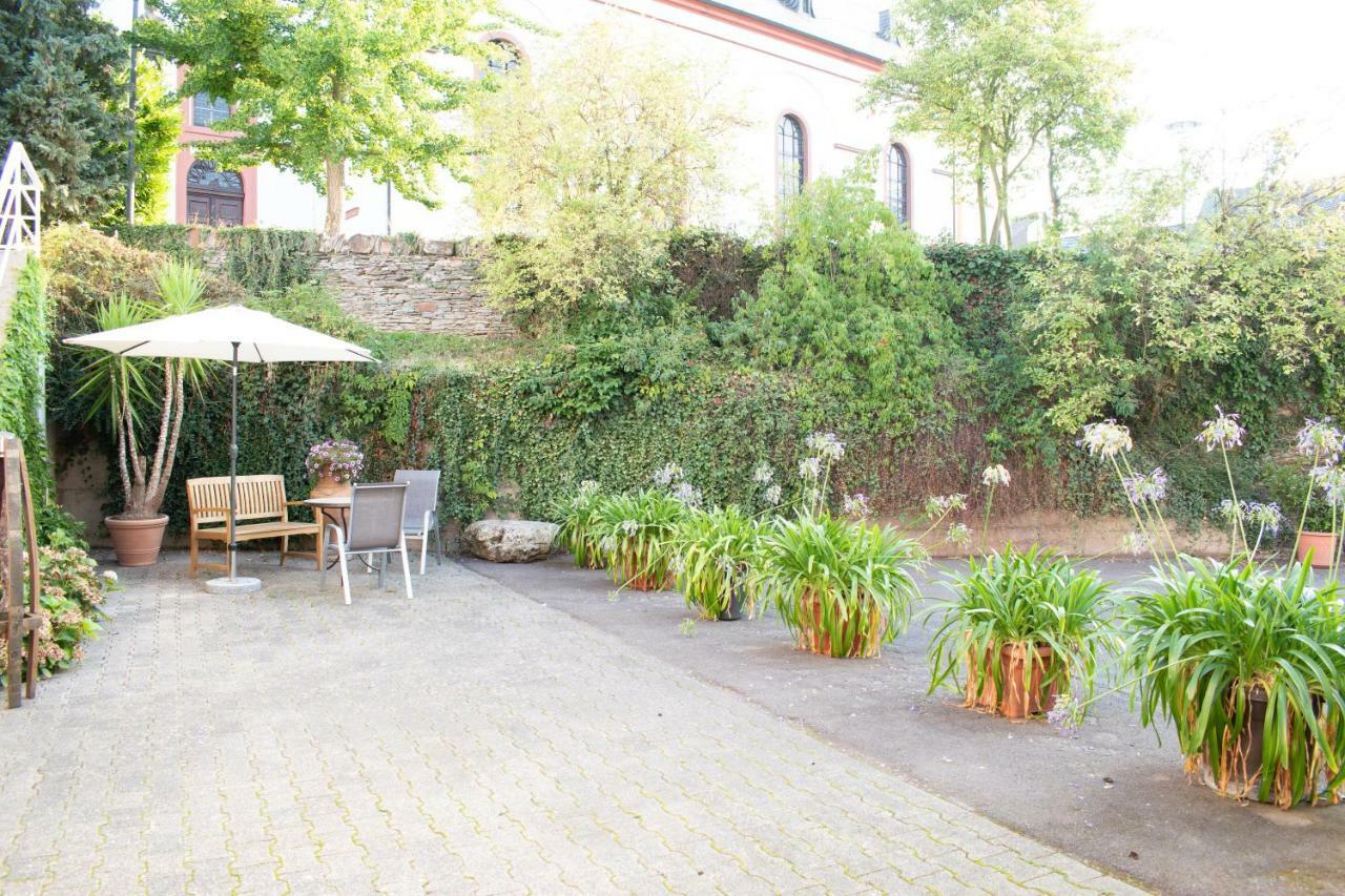 Weingut Johanneshof Minheim Exteriör bild